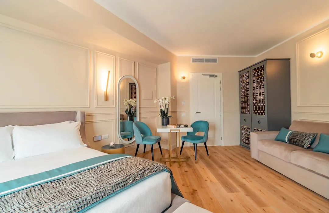 Trevi Imperial Suite 2-1