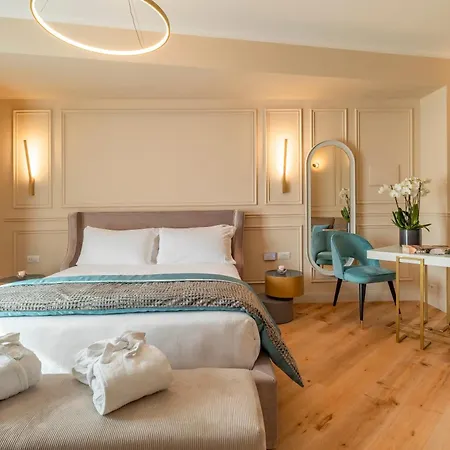 Trevi Imperial Suite 2-2